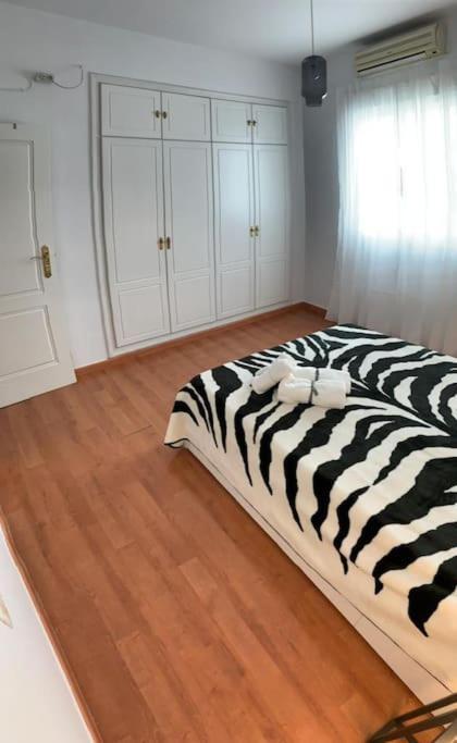 Apartamento Luminoso En Espartinas Totalmente Climatizado Exterior foto